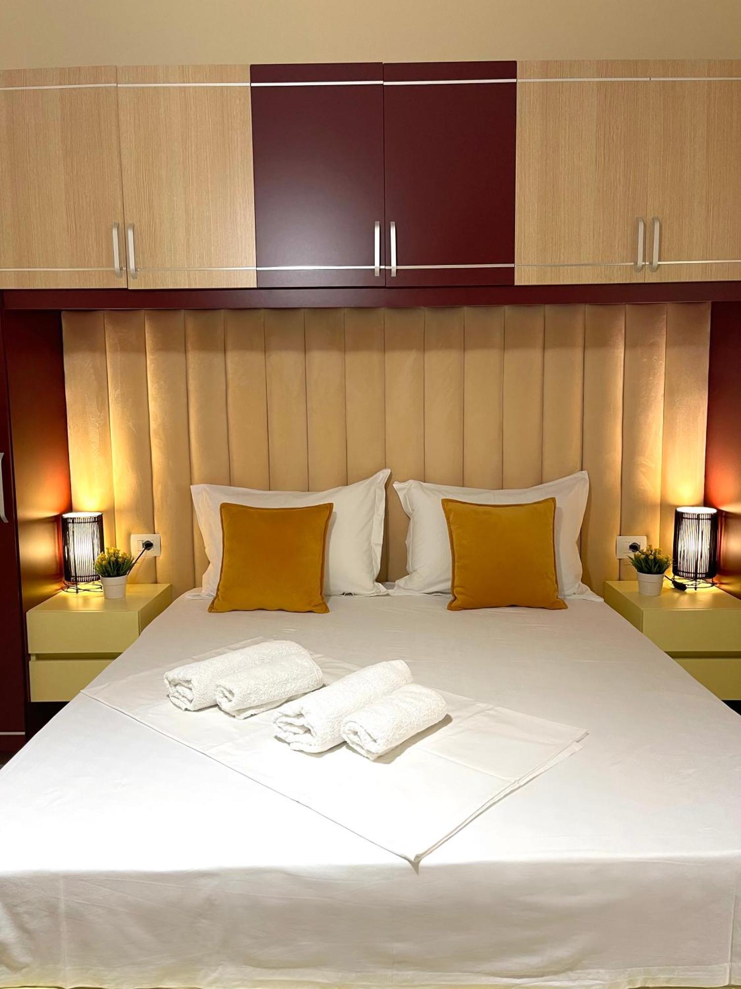 Melina Apartments Sarandë Eksteriør bilde