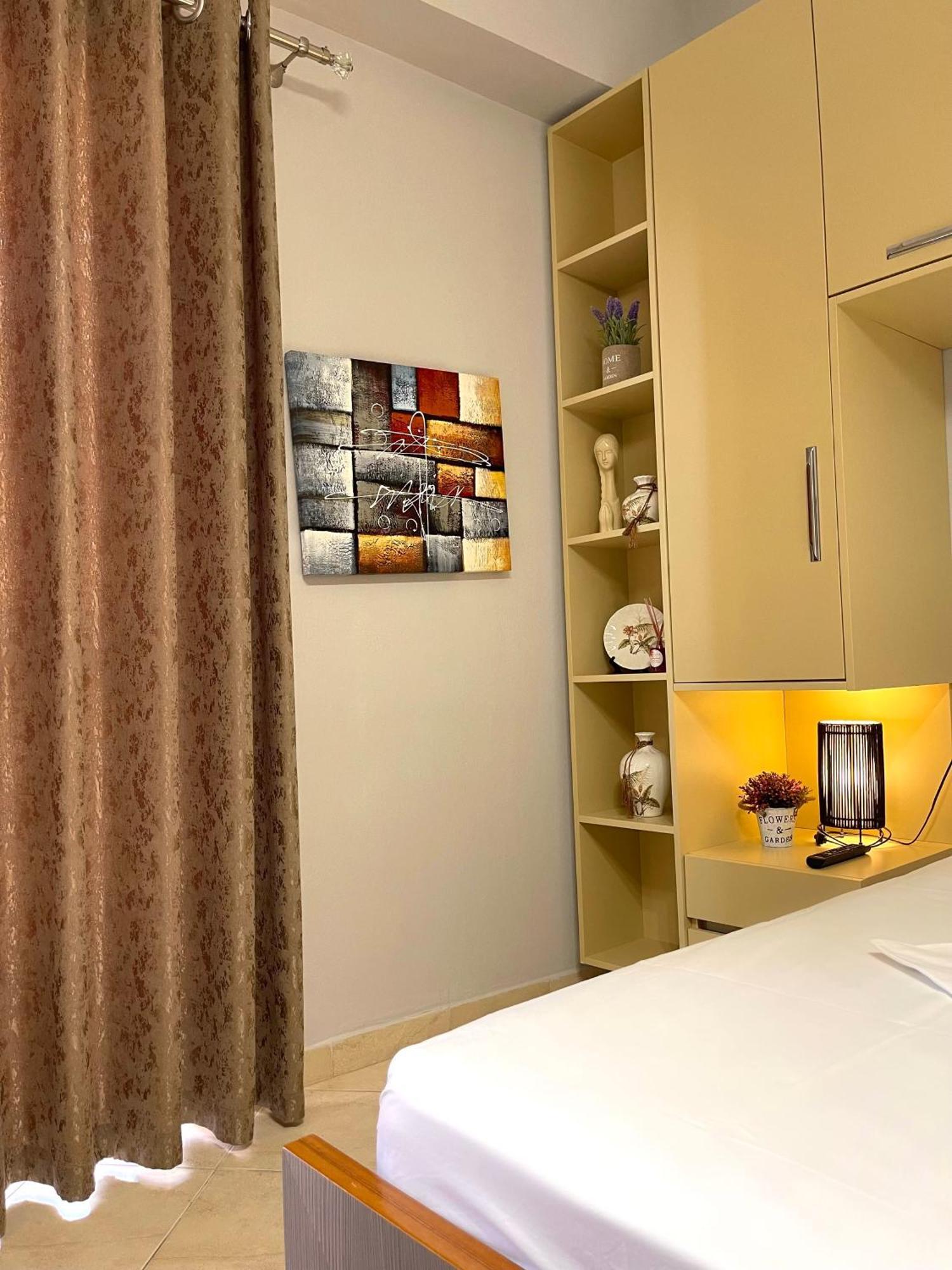 Melina Apartments Sarandë Eksteriør bilde